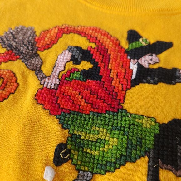 Vintage Shirt Embroidered Witch Halloween Top Unisex XL Sweatshirt Crew Vtg - Picture 9 of 10